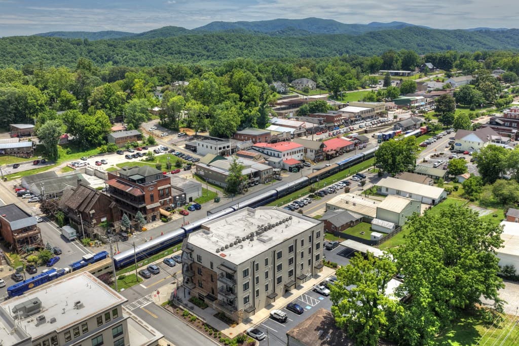 116 W Main Street, Blue Ridge GA 30513 - Photo