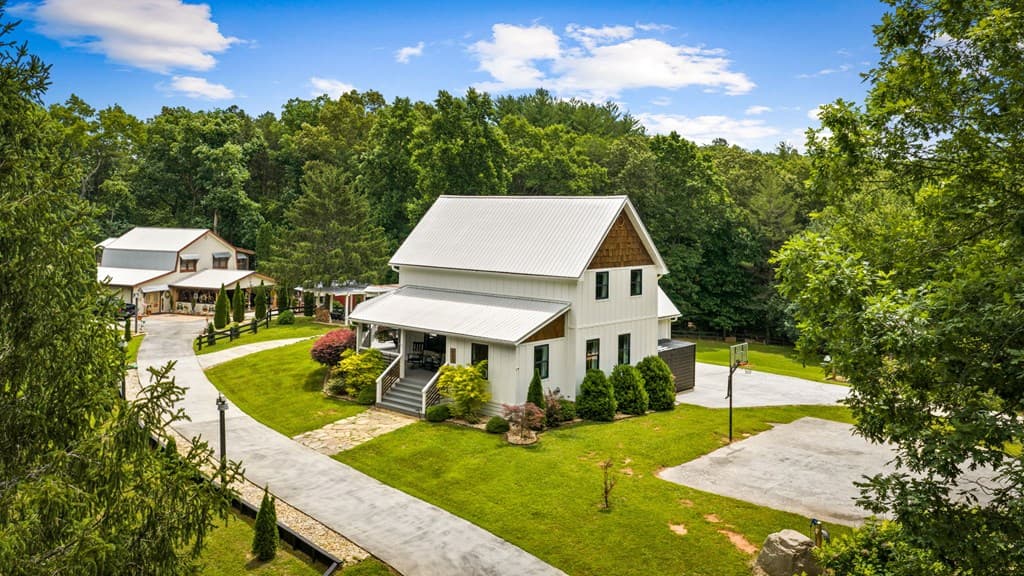 657 Campbell Camp Circle, Blue Ridge GA 30513 - Photo