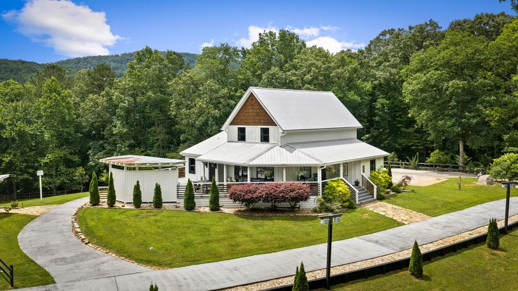 657 Campbell Camp Circle, Blue Ridge GA 30513 - Primary photo
