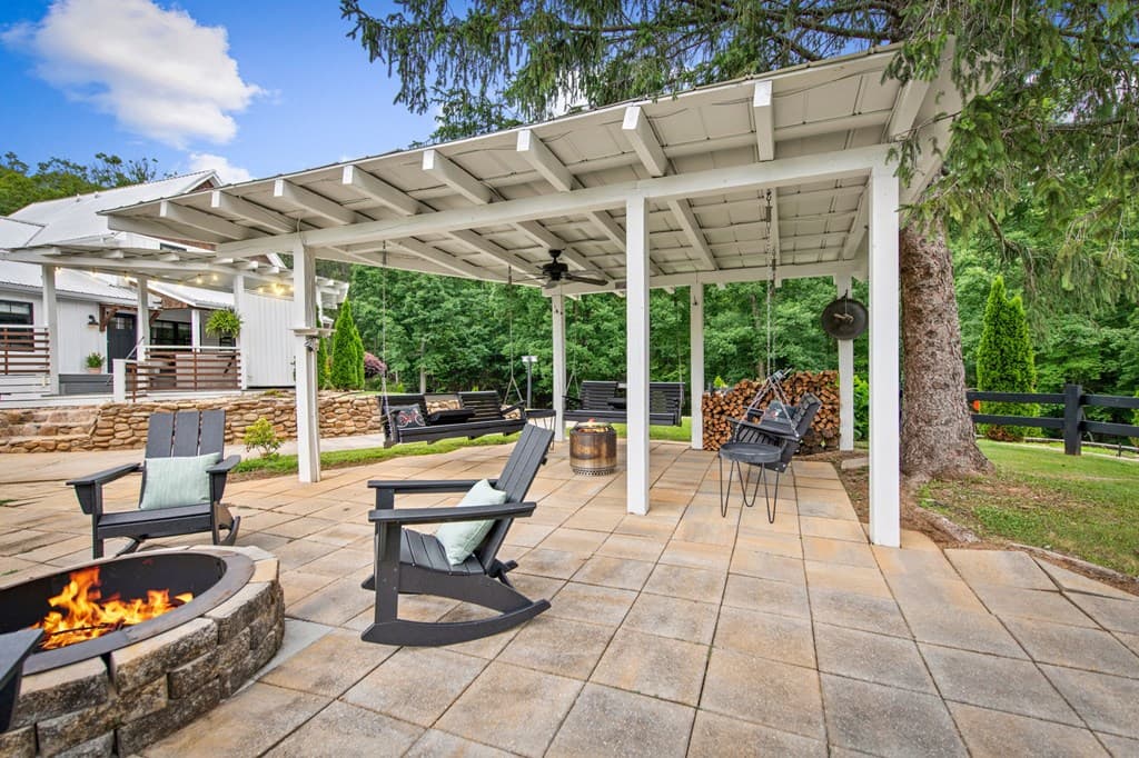 657 Campbell Camp Circle, Blue Ridge GA 30513 - Photo