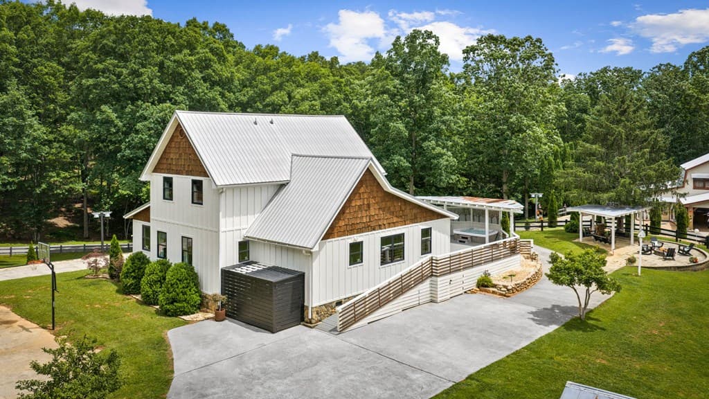 657 Campbell Camp Circle, Blue Ridge GA 30513 - Photo
