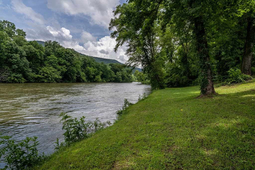 5518 Highway 30, Benton TN 37307 - Photo