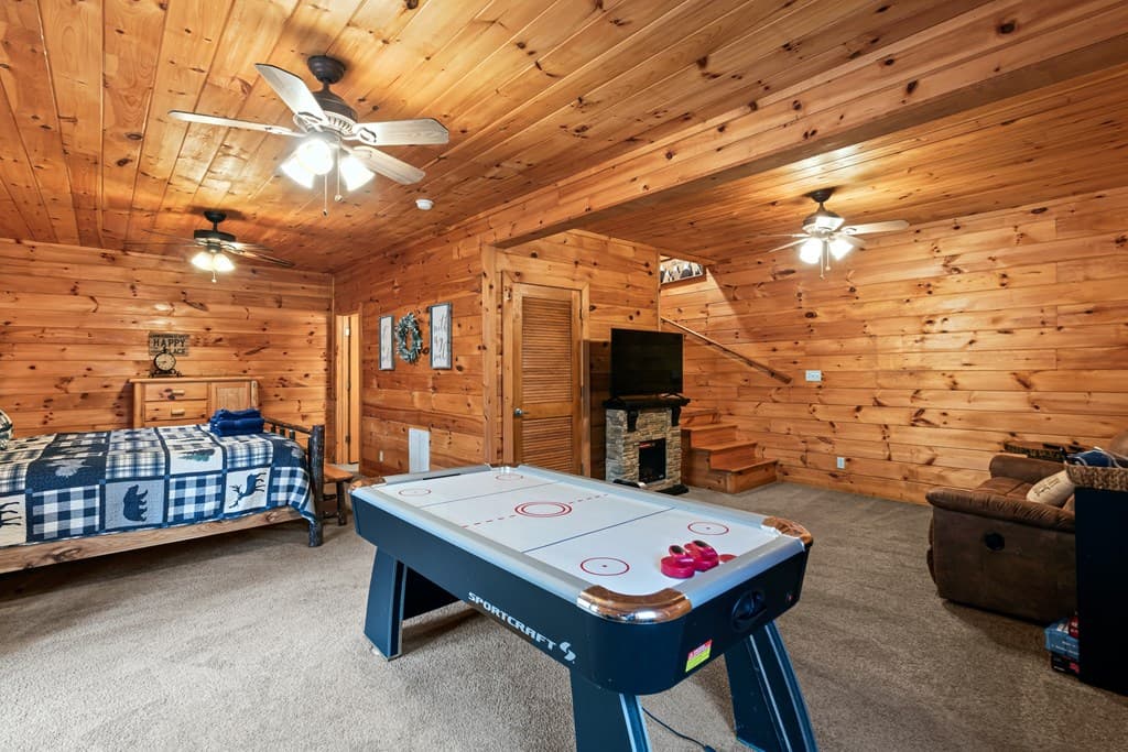 850 Mountain Lake Circle, Blue Ridge GA 30513 - Photo