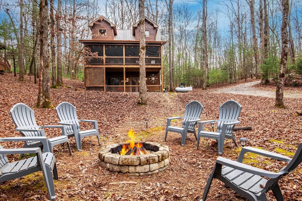 850 Mountain Lake Circle, Blue Ridge GA 30513 - Primary photo
