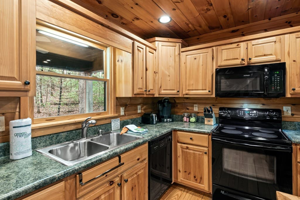 850 Mountain Lake Circle, Blue Ridge GA 30513 - Photo