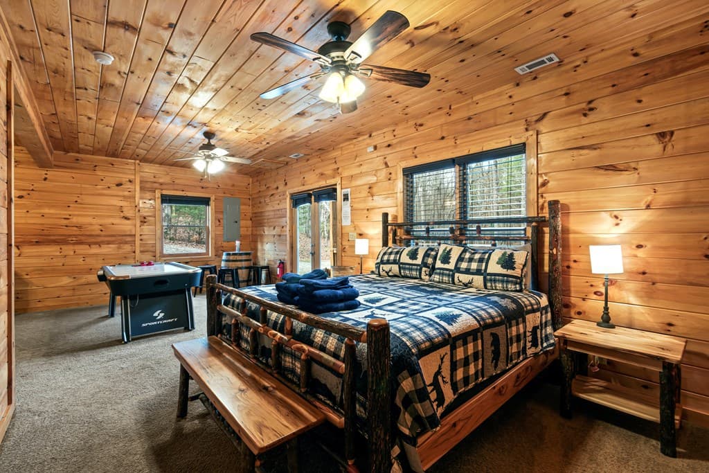 850 Mountain Lake Circle, Blue Ridge GA 30513 - Photo