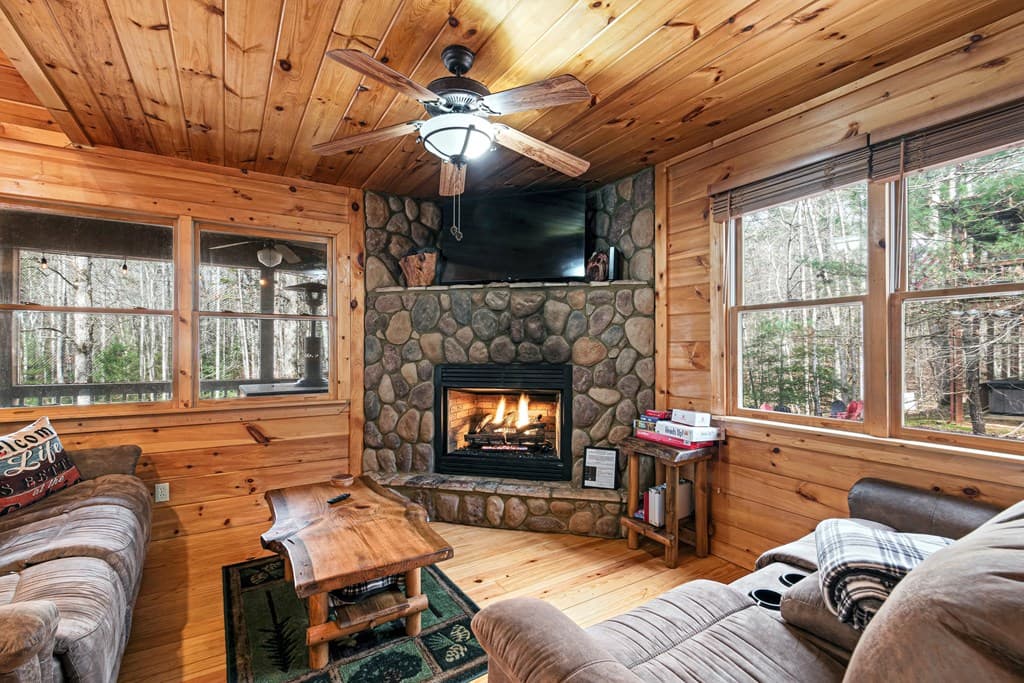 850 Mountain Lake Circle, Blue Ridge GA 30513 - Photo
