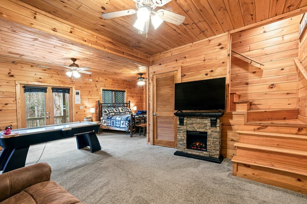 850 Mountain Lake Circle, Blue Ridge GA 30513 - Photo