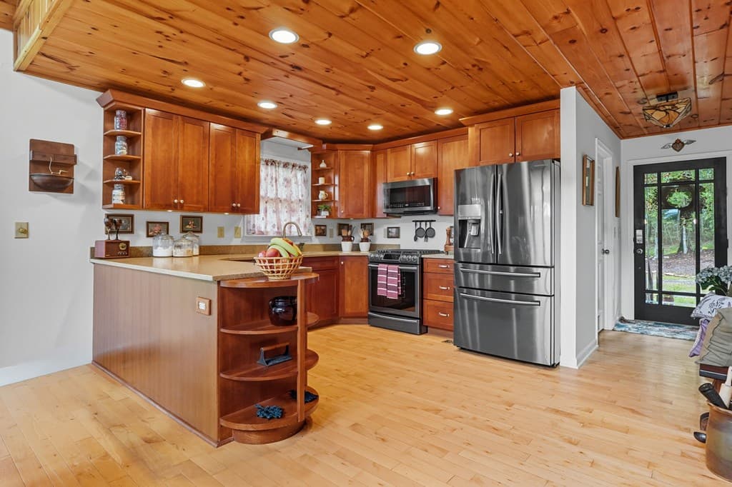 650 Myna Drive, Ellijay GA 30540 - Photo