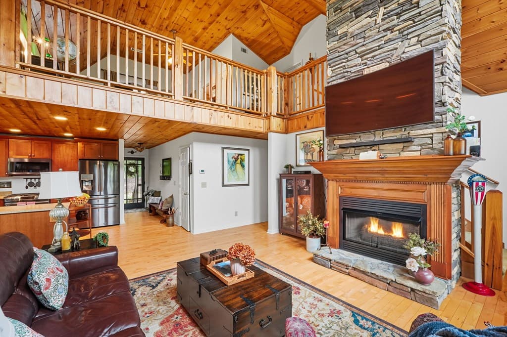 650 Myna Drive, Ellijay GA 30540 - Photo