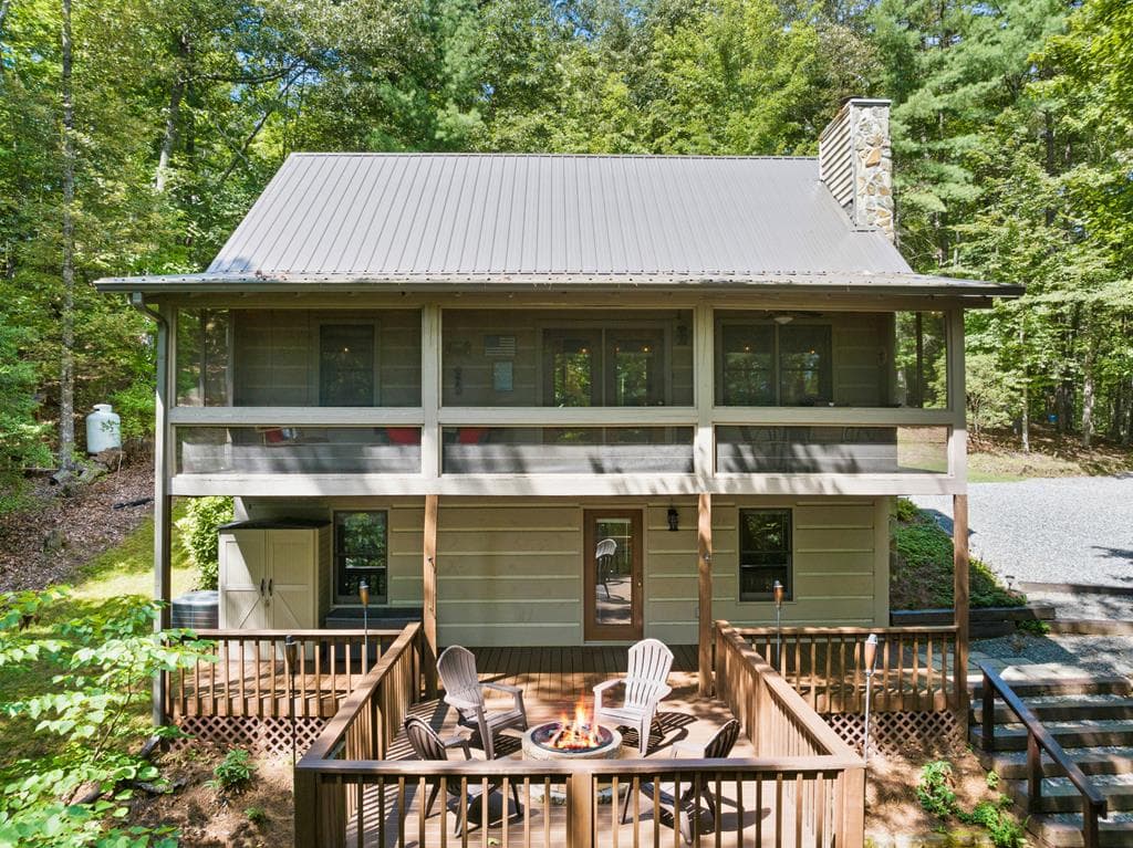 219 Ridge Top Lane, Blue Ridge GA 30513 - Primary photo