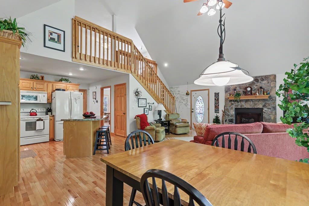 71 Lawrence Drive, Murphy NC 28906 - Photo