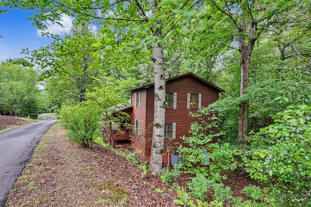 71 Lawrence Drive, Murphy NC 28906 - Photo