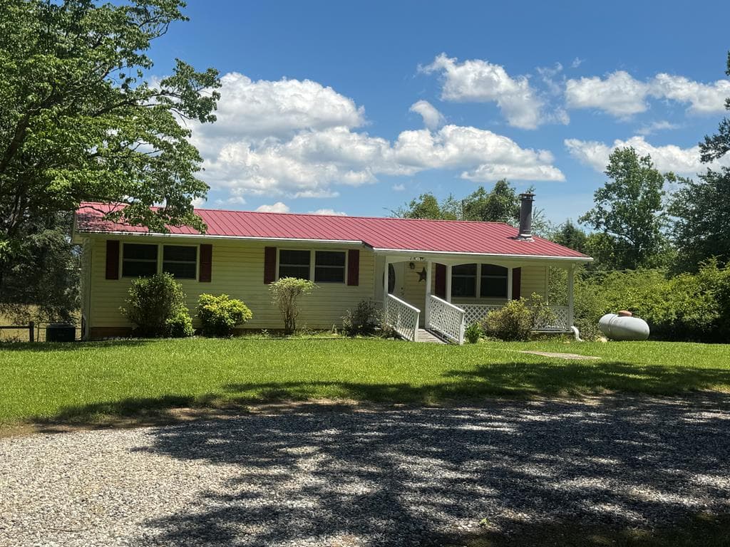 28 Honaker Road, Blairsville GA 30512 - Primary photo