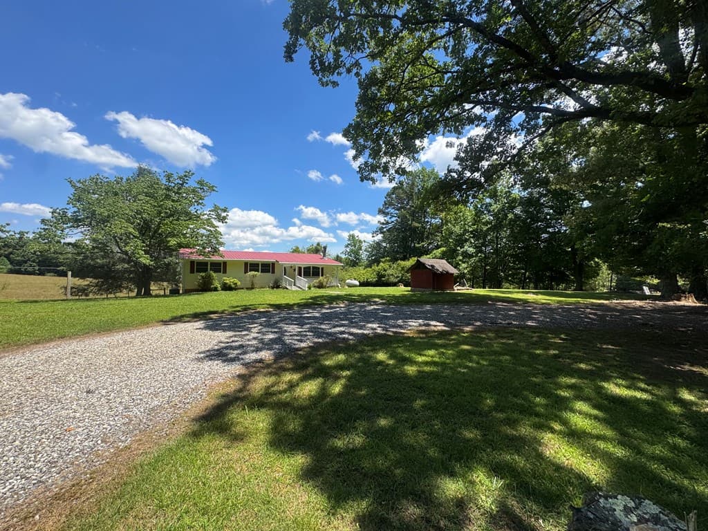 28 Honaker Road, Blairsville GA 30512 - Photo