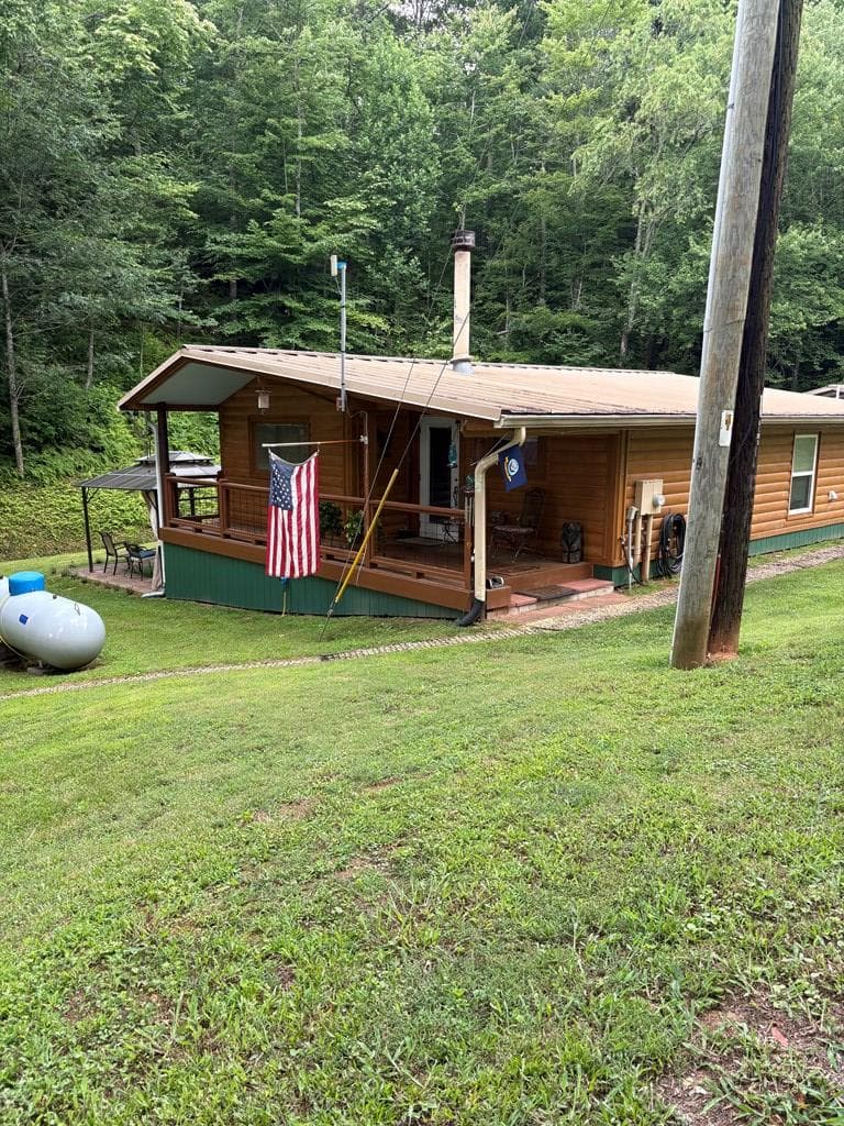 137 Sanford Lane, Ellijay GA 30540 - Photo