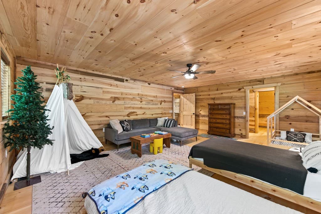 290 Graham Court, Ellijay GA 30540 - Photo