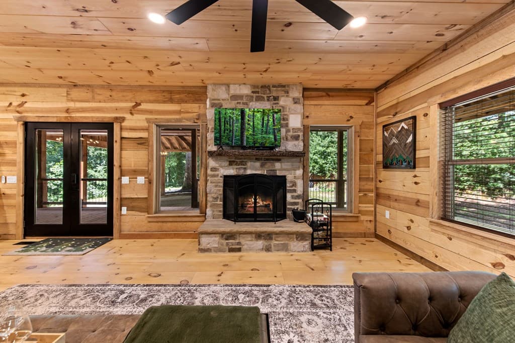 290 Graham Court, Ellijay GA 30540 - Photo