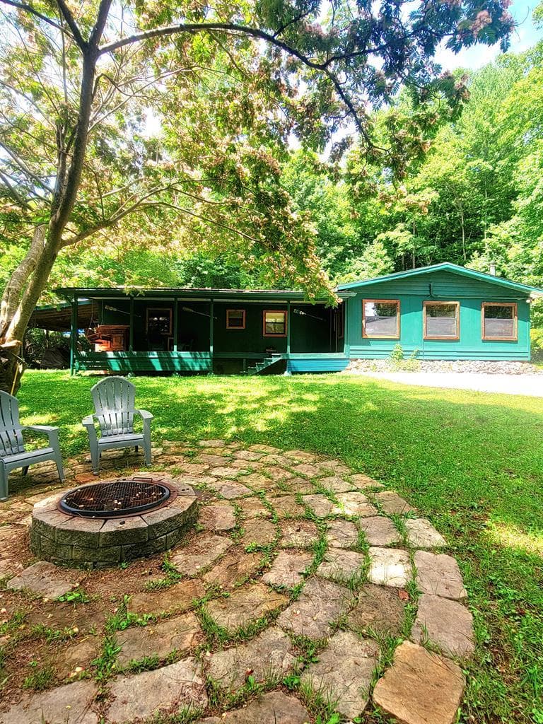 521 Sunnyside Road, Hiawassee GA 30546 - Photo