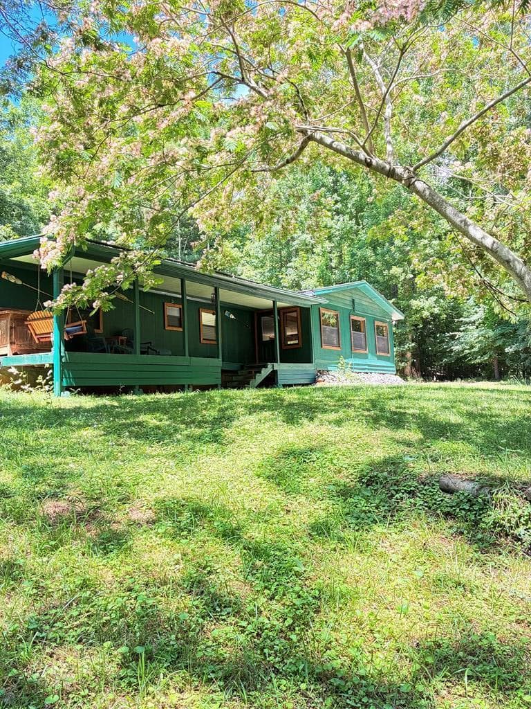 521 Sunnyside Road, Hiawassee GA 30546 - Primary photo