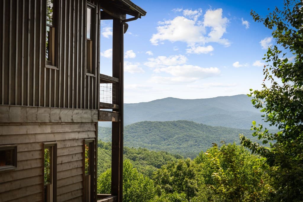 128 Amy Creek Circle, Ellijay GA 30540 - Photo