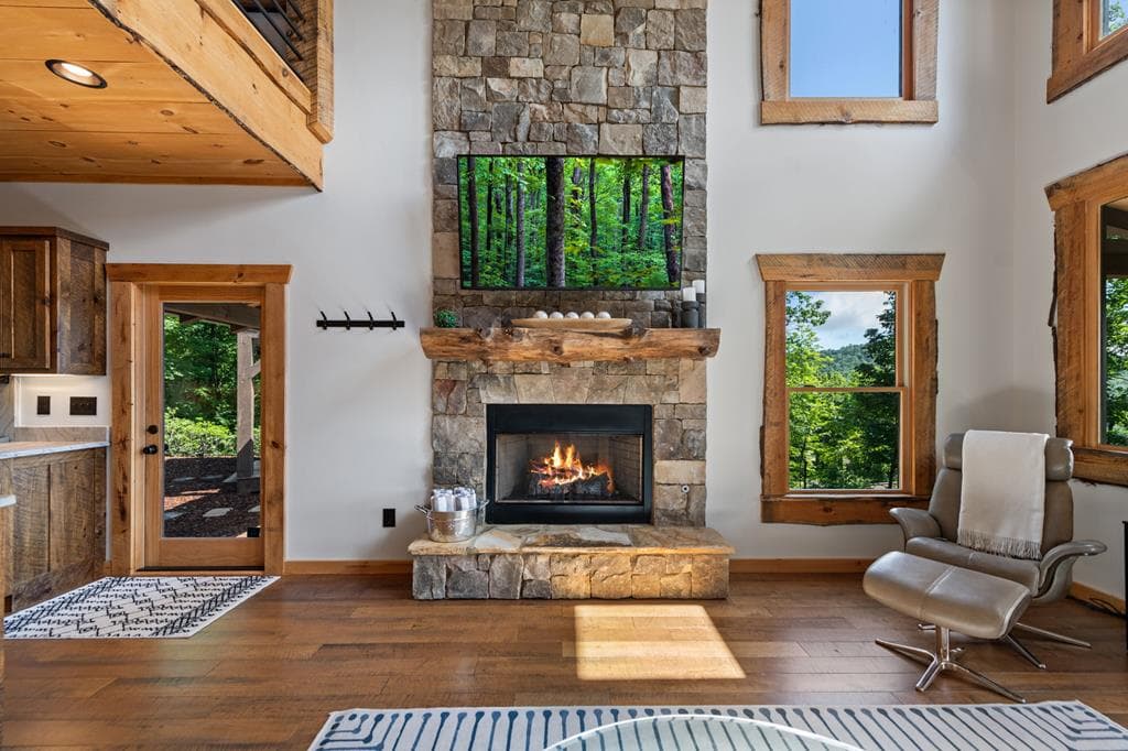 128 Amy Creek Circle, Ellijay GA 30540 - Photo