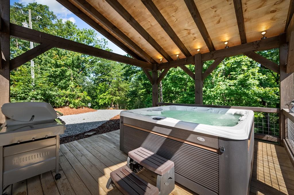 128 Amy Creek Circle, Ellijay GA 30540 - Photo