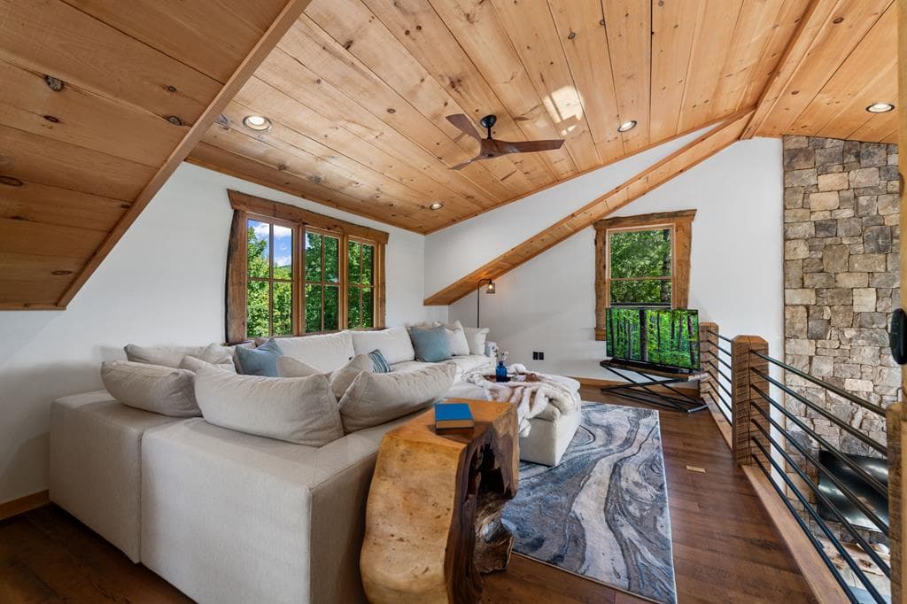 128 Amy Creek Circle, Ellijay GA 30540 - Photo