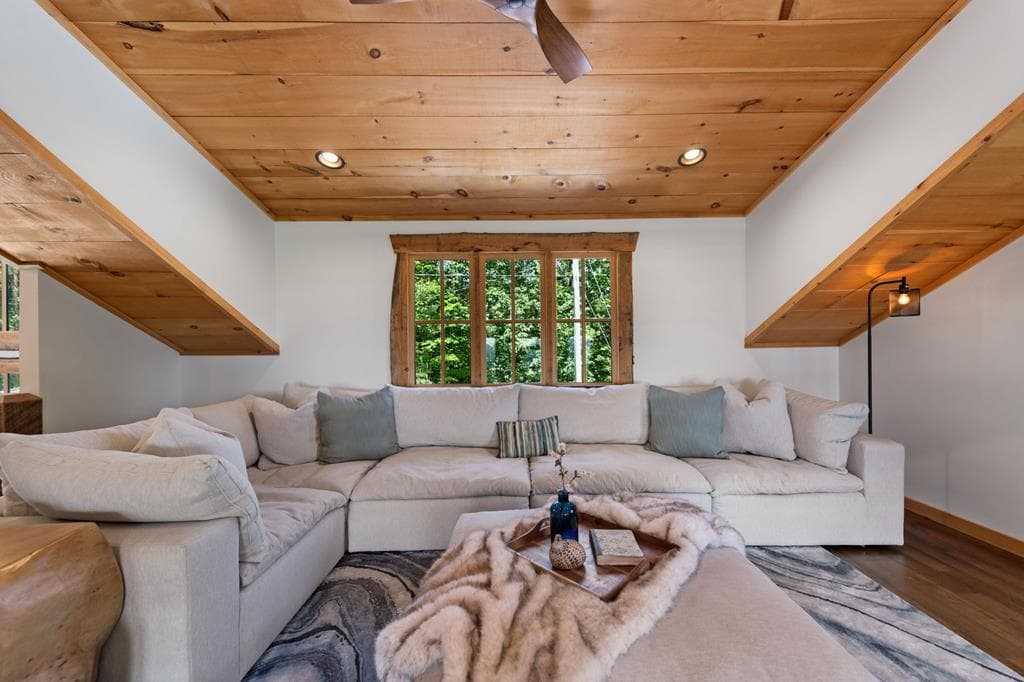 128 Amy Creek Circle, Ellijay GA 30540 - Photo