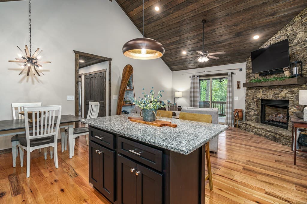 1095 Lonesome Pine Road, Murphy NC 28906 - Photo
