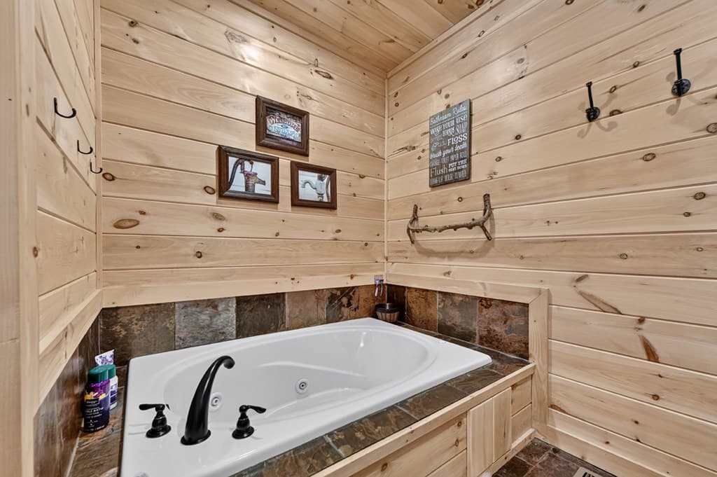 81 Sundance Ridge, Blue Ridge GA 30513 - Photo