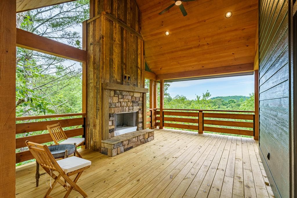 63 Granny Smith Lane, Ellijay GA 30536 - Photo