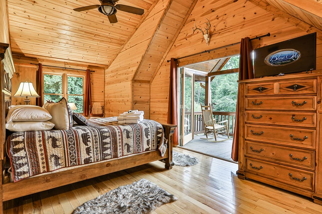 175 Cochise Road, Blue Ridge GA 30513 - Photo