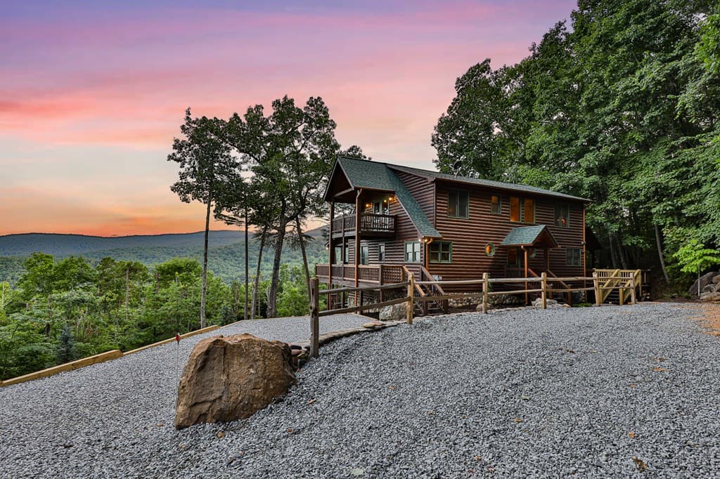 175 Cochise Road, Blue Ridge GA 30513 - Photo