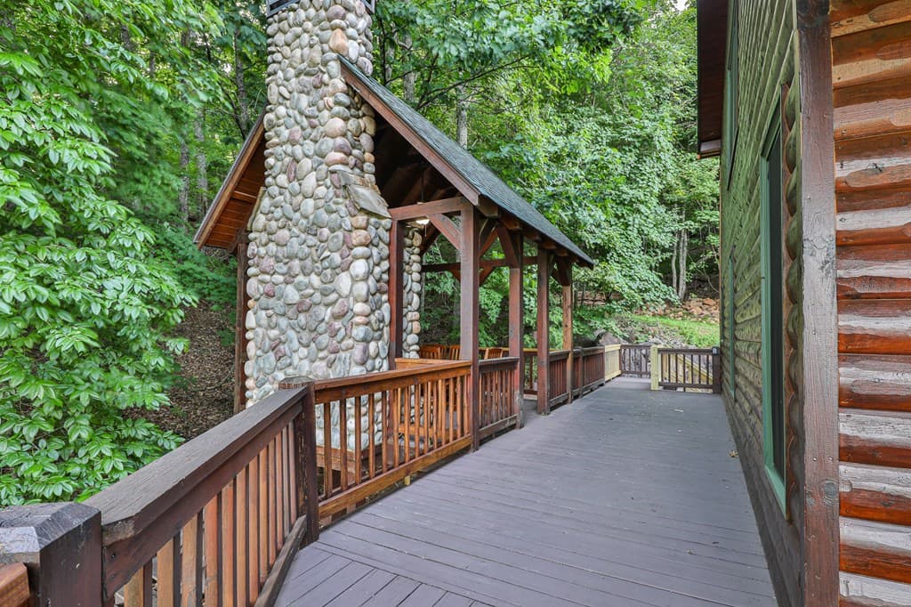 175 Cochise Road, Blue Ridge GA 30513 - Photo