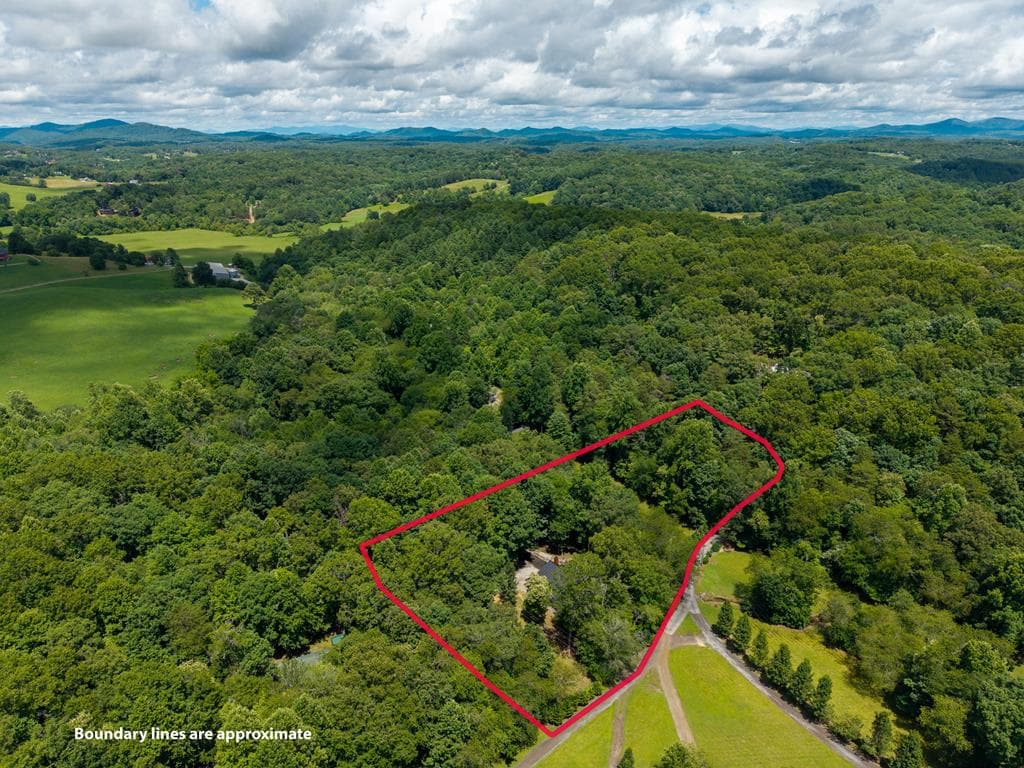 28 Wood Lane, Blue Ridge GA 30513 - Photo