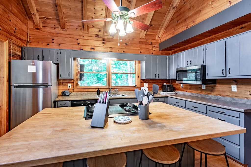 30 Maxwell Lane, Blue Ridge GA 30513 - Photo