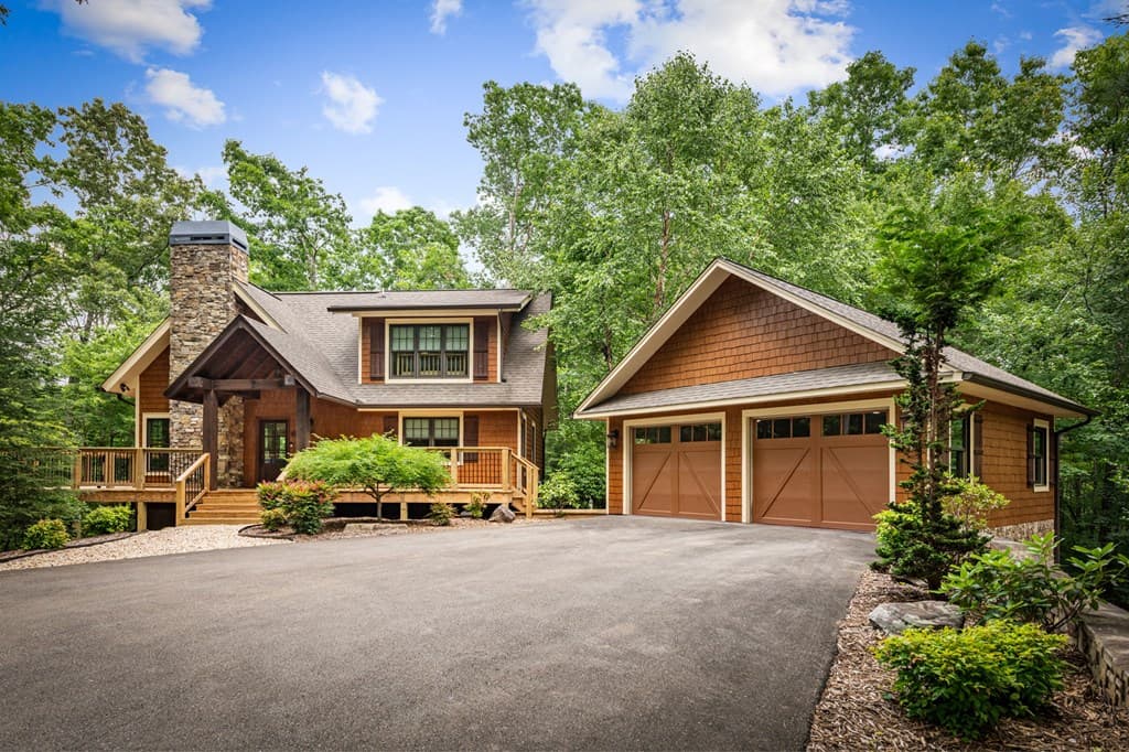 2634 Mountain Tops Road, Blue Ridge GA 30513 - Photo