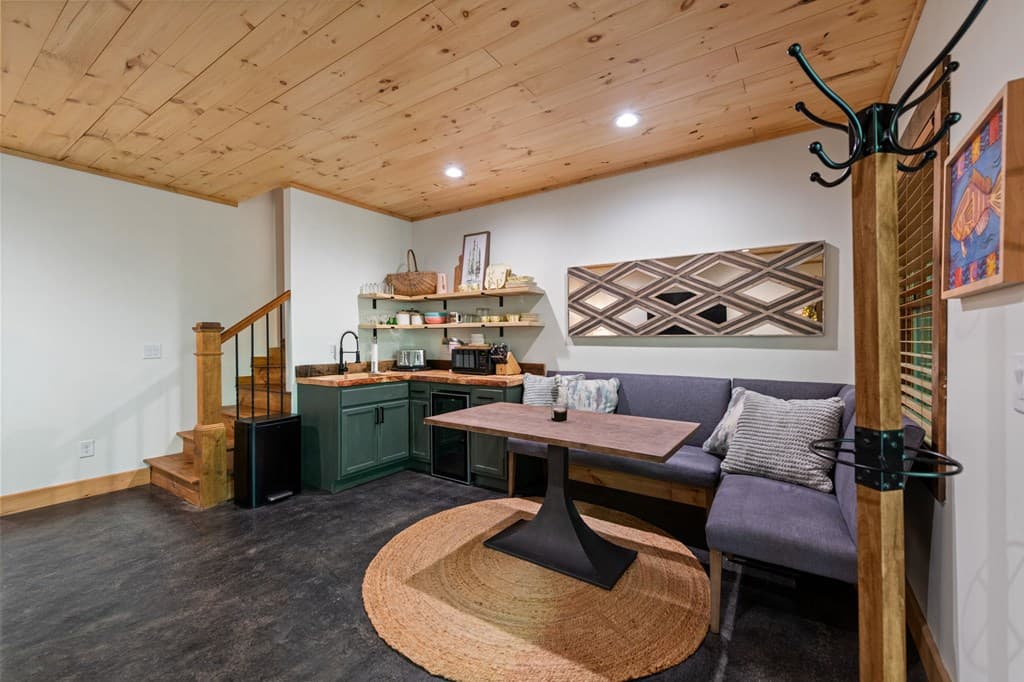 2634 Mountain Tops Road, Blue Ridge GA 30513 - Photo