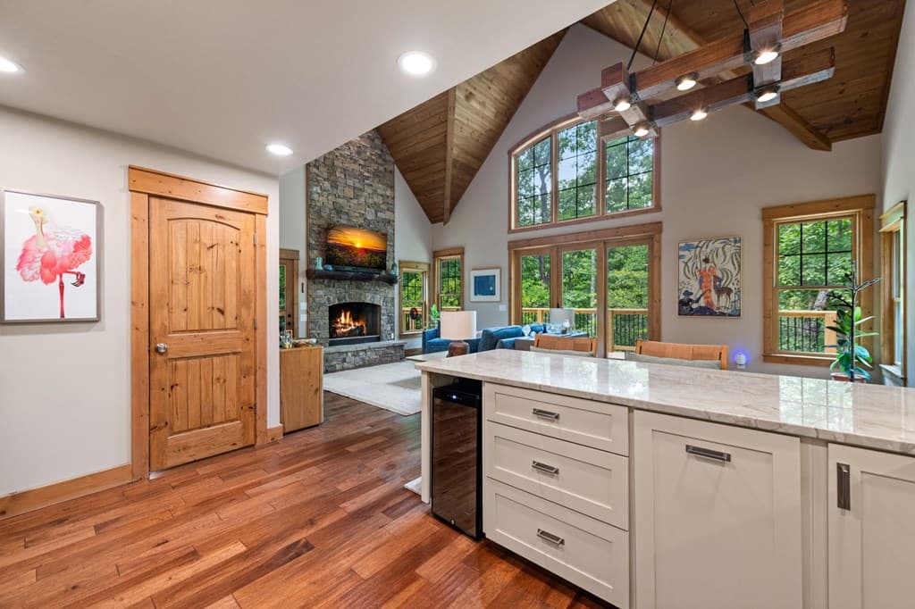 2634 Mountain Tops Road, Blue Ridge GA 30513 - Photo