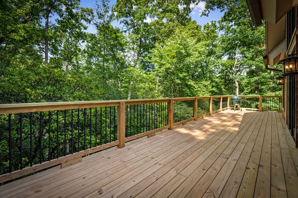 2634 Mountain Tops Road, Blue Ridge GA 30513 - Photo