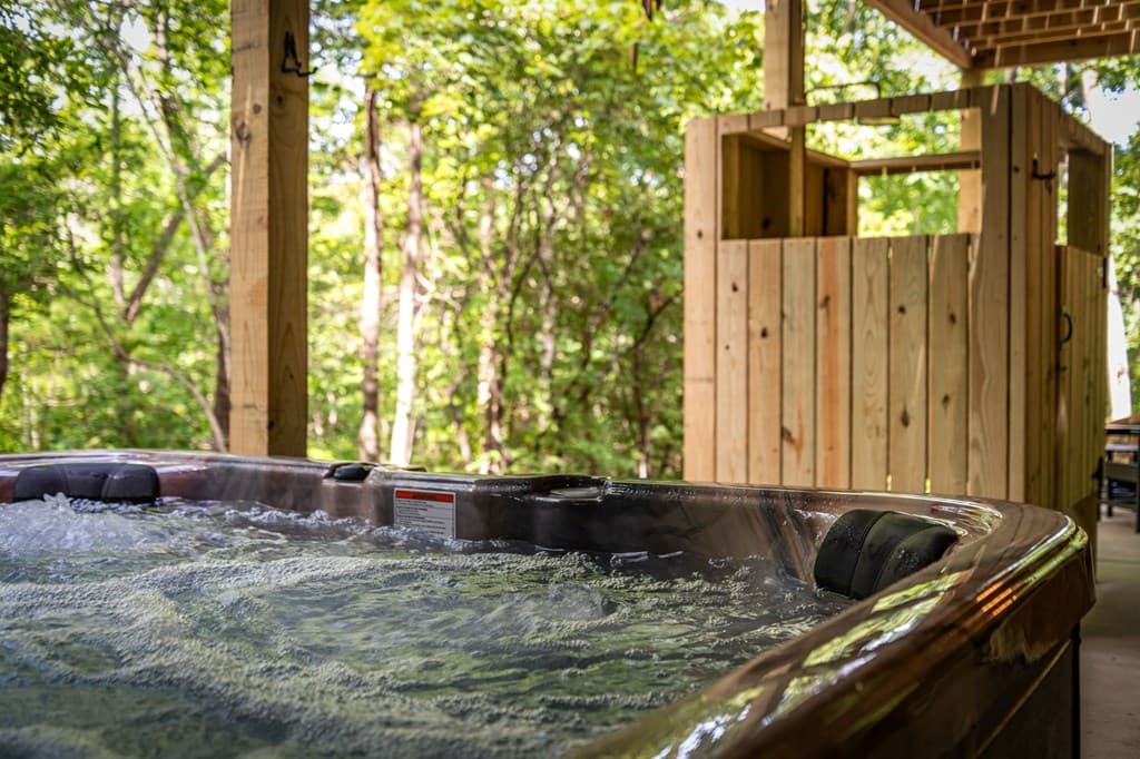 2634 Mountain Tops Road, Blue Ridge GA 30513 - Photo