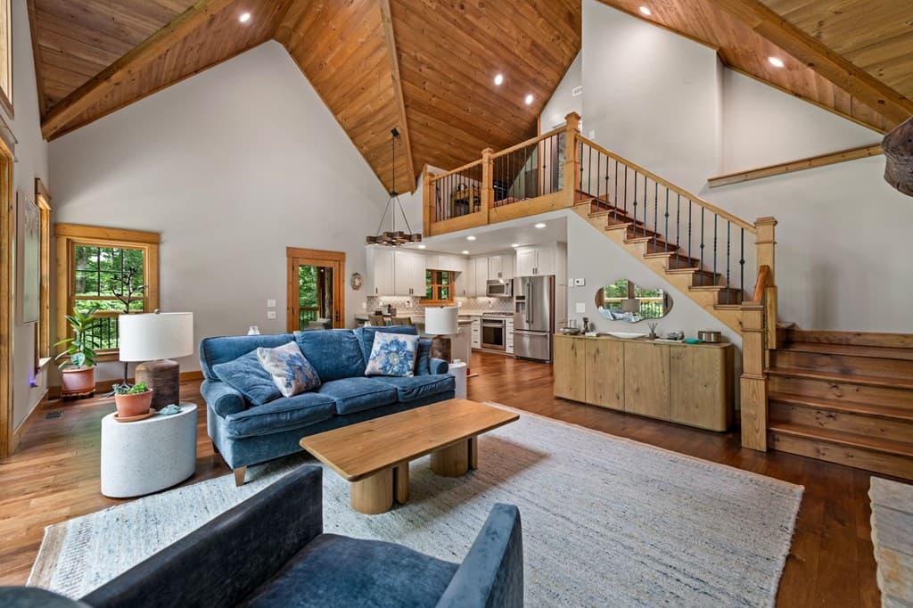 2634 Mountain Tops Road, Blue Ridge GA 30513 - Photo