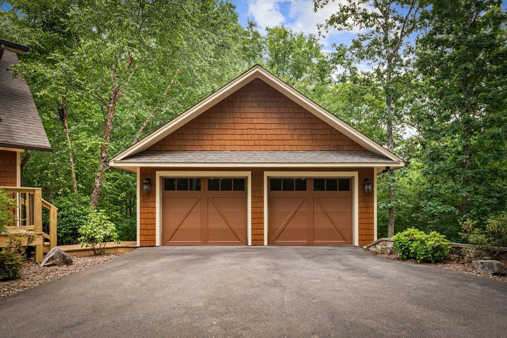2634 Mountain Tops Road, Blue Ridge GA 30513 - Photo