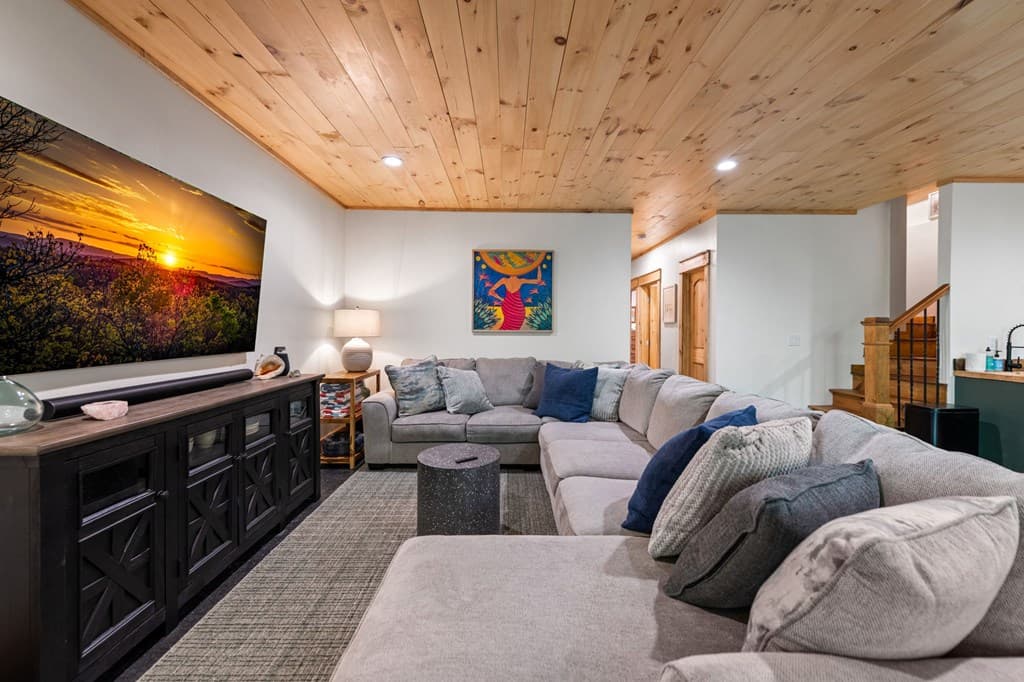 2634 Mountain Tops Road, Blue Ridge GA 30513 - Photo
