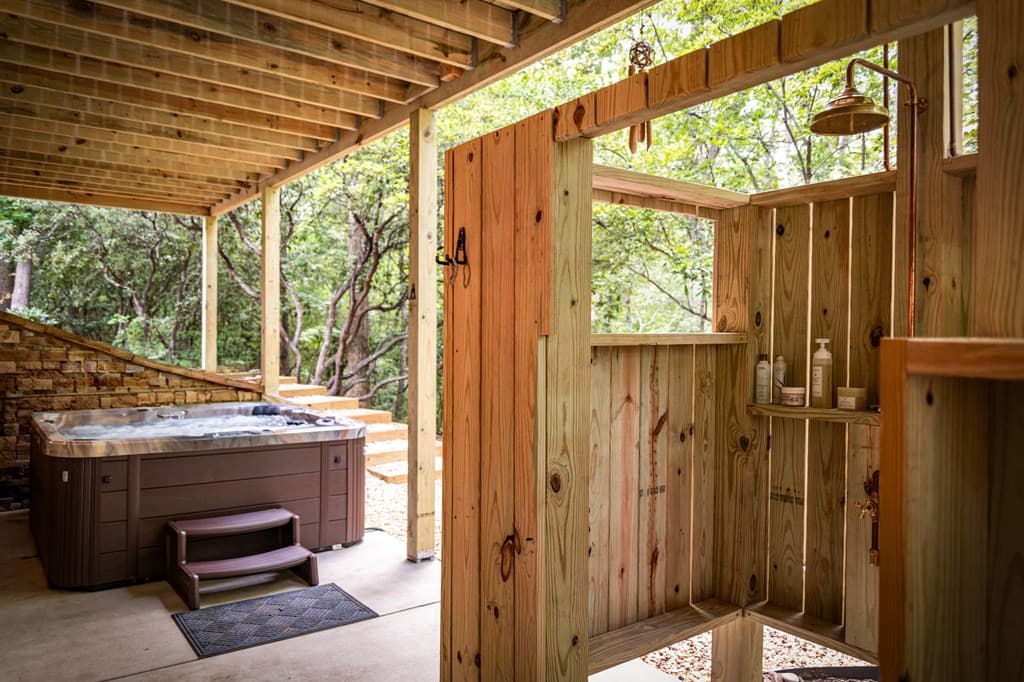 2634 Mountain Tops Road, Blue Ridge GA 30513 - Photo