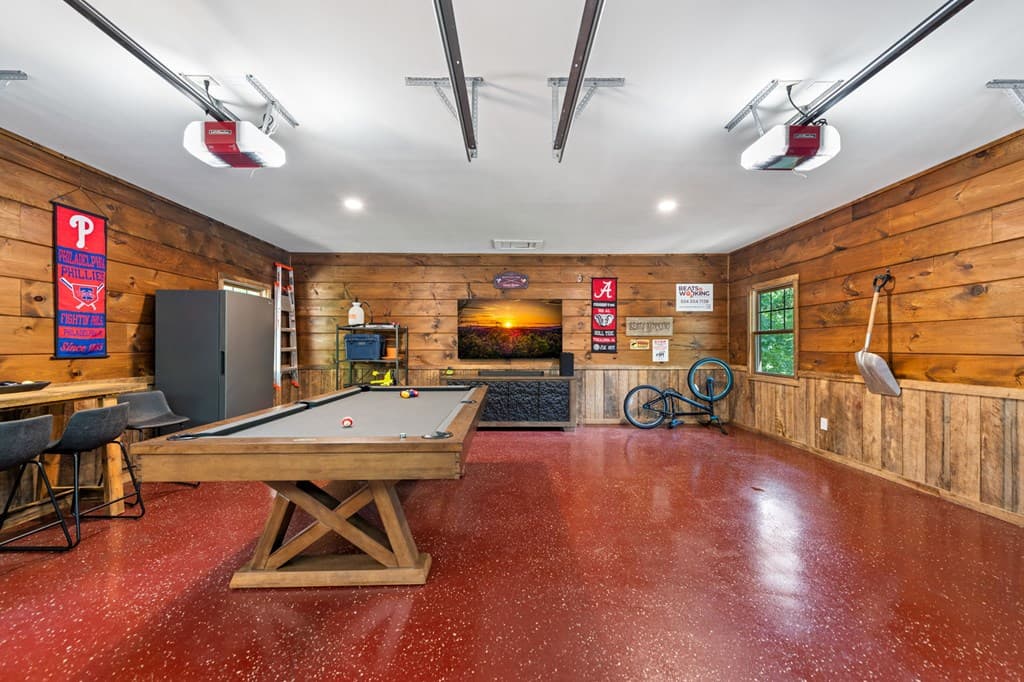 2634 Mountain Tops Road, Blue Ridge GA 30513 - Photo