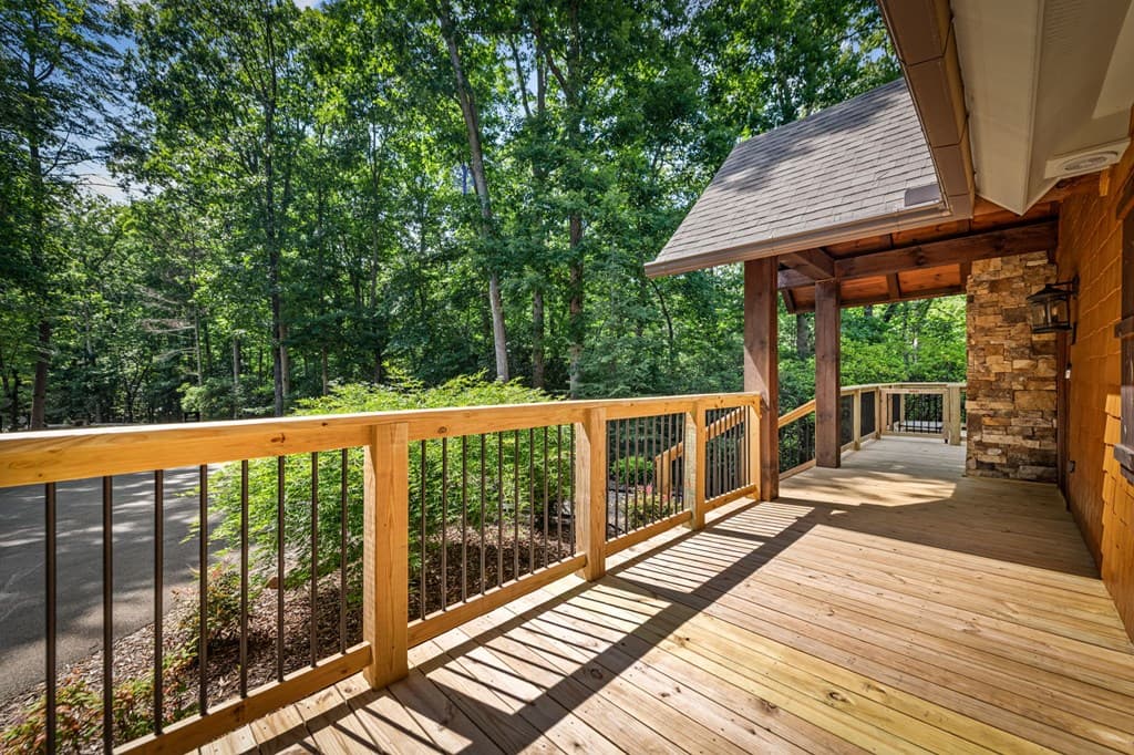 2634 Mountain Tops Road, Blue Ridge GA 30513 - Photo