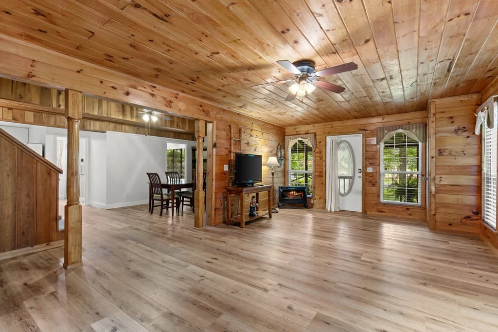 27 Medford Lane, Blairsville GA 30512 - Photo