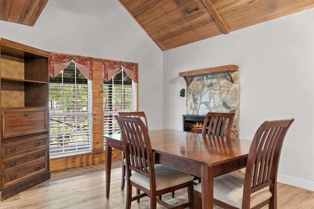27 Medford Lane, Blairsville GA 30512 - Photo